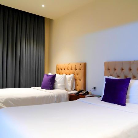 Indigo Heights Hotel&Suites Lahore Exterior foto