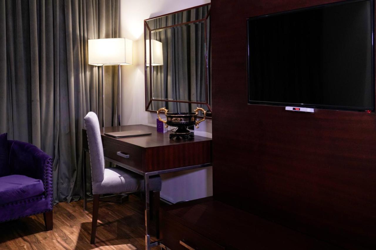Indigo Heights Hotel&Suites Lahore Exterior foto