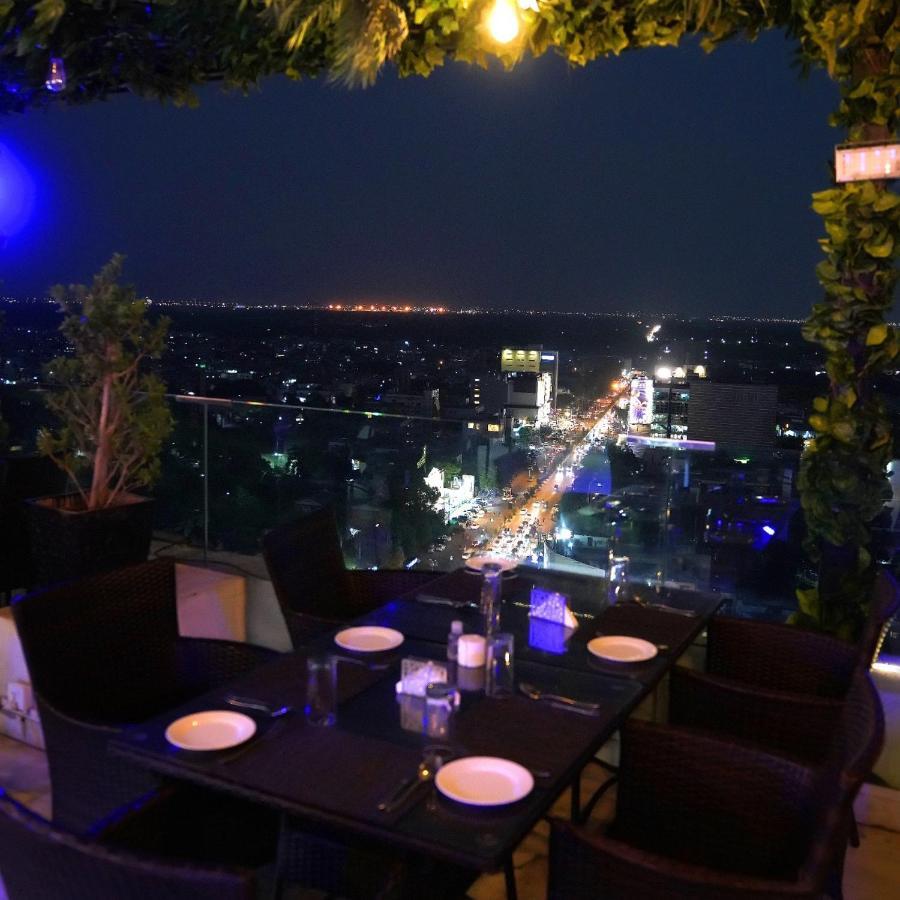 Indigo Heights Hotel&Suites Lahore Exterior foto